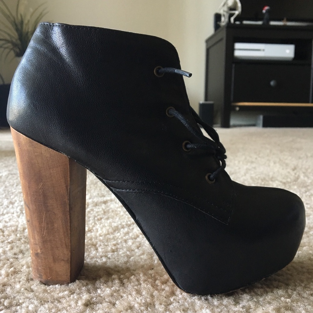 Steve Madden Craizie Booties